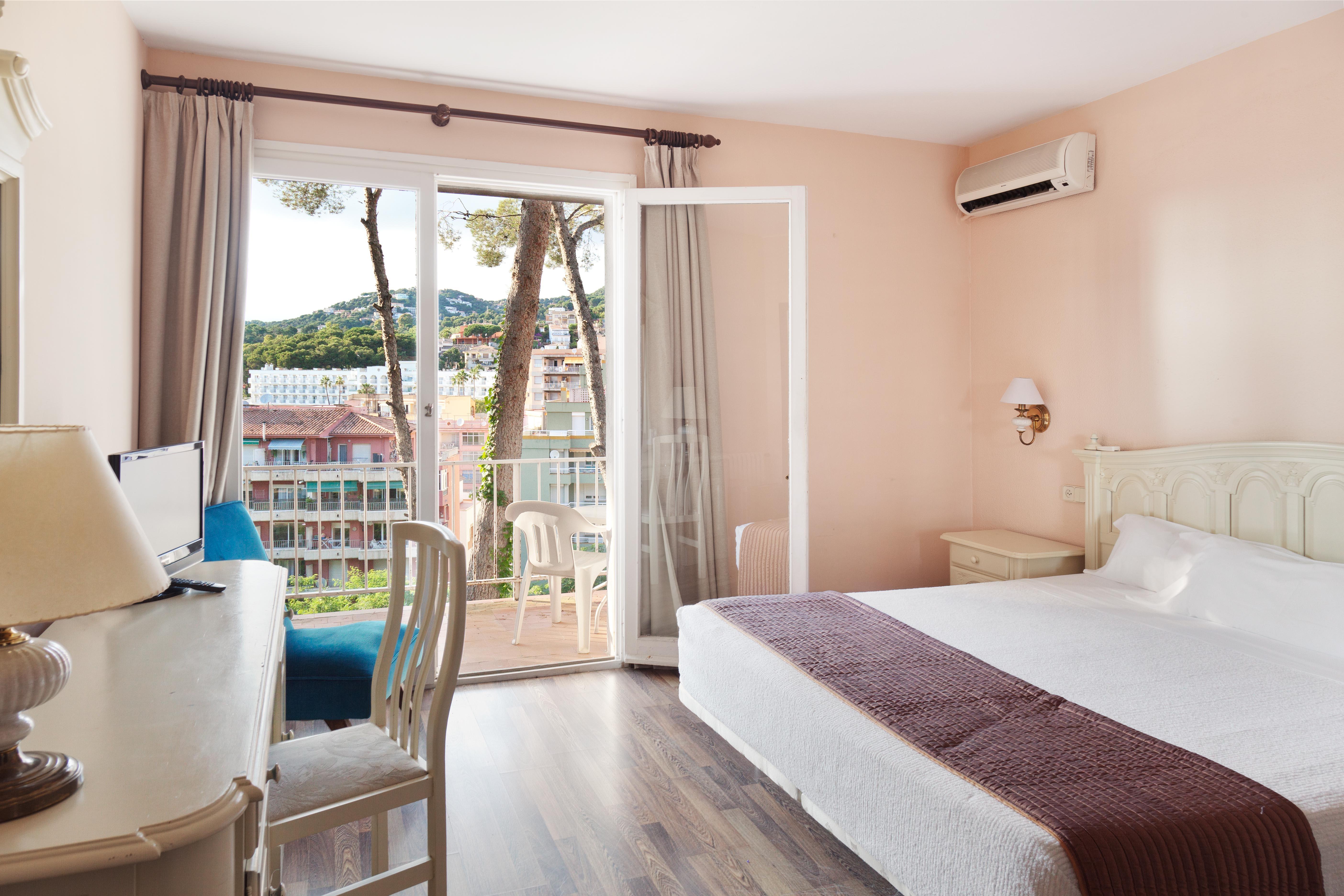 Hotel Roger De Flor By Seleqtta يوريت دي مار المظهر الخارجي الصورة
