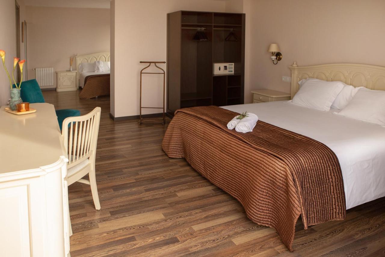 Hotel Roger De Flor By Seleqtta يوريت دي مار المظهر الخارجي الصورة