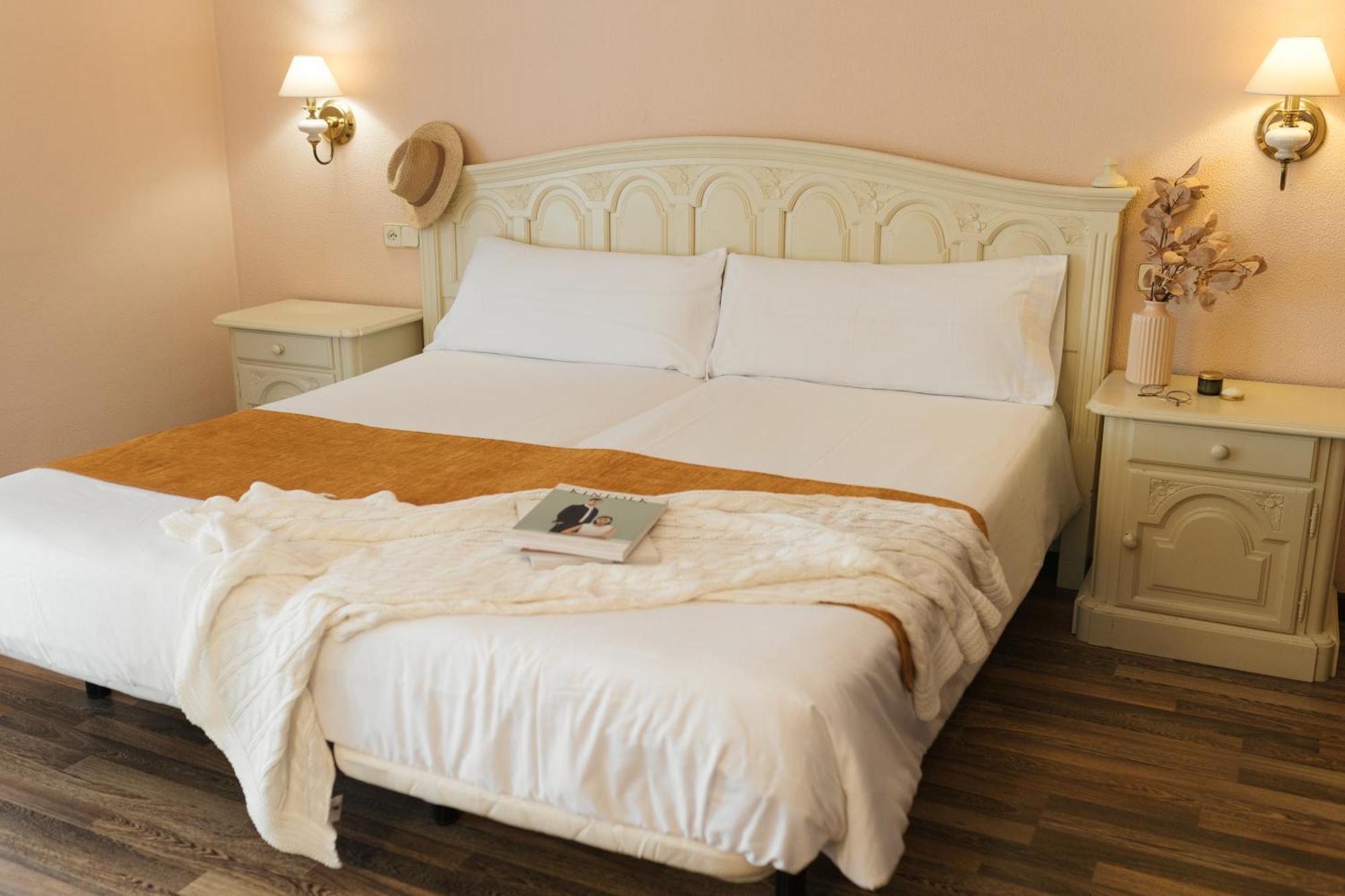 Hotel Roger De Flor By Seleqtta يوريت دي مار المظهر الخارجي الصورة